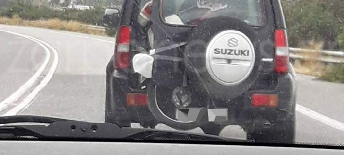 O «Χάρος» στην Εθνική Οδό της Κρήτης – Δείτε τι είχε φορτώσει στο τζιπ του αυτός ο απερίσκεπτος οδηγός (εικόνες)